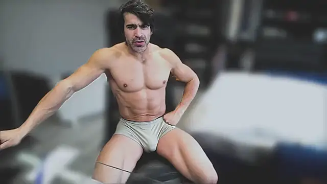 samricci21 online show from 4, 12, 2025