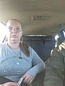 Snapshot of Melissa1994- chatting on 1, 4, 2026 Melissa1994- online show from 1, 4, 2026