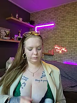 Snapshot of Melissa1994- chatting on 21, 4, 2026 Melissa1994- online show from 21, 4, 2026