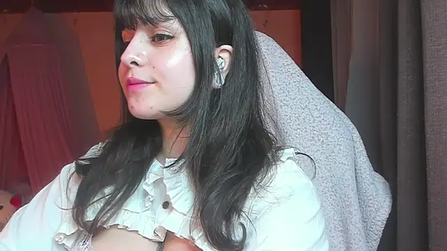 Snapshot of Renooh chatting on 7, 3, 2025 Renooh online show from 7, 3, 2025