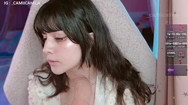 Snapshot of Renooh chatting on 4, 11, 2025 Renooh online show from 4, 11, 2025