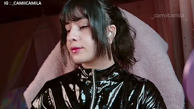 Snapshot of Renooh chatting on 1, 12, 2025 Renooh online show from 1, 12, 2025