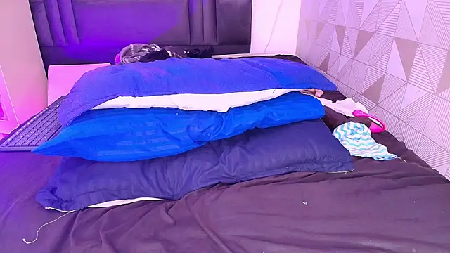 Snapshot of arletmss chatting on 3, 2, 2025 arletmss online show from 3, 2, 2025