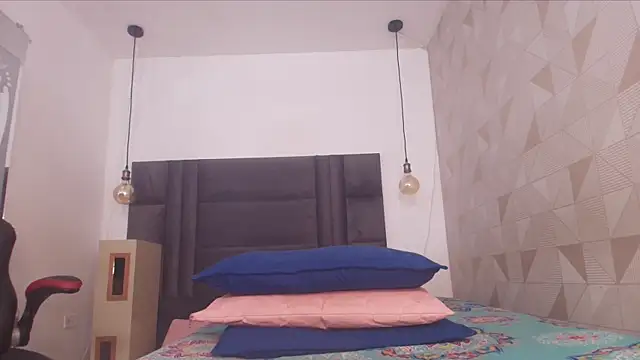 Snapshot of arletmss chatting on 25, 2, 2025 arletmss online show from 25, 2, 2025