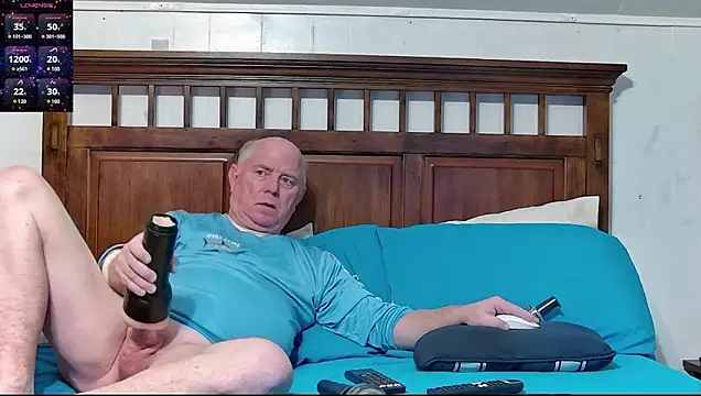 Snapshot of bigspike1960 chatting on 10, 2, 2025 bigspike1960 online show from 10, 2, 2025