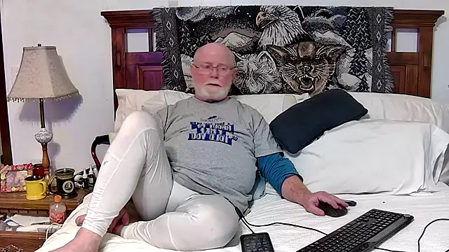 Snapshot of bigspike1960 chatting on 7, 2, 2026 bigspike1960 online show from 7, 2, 2026