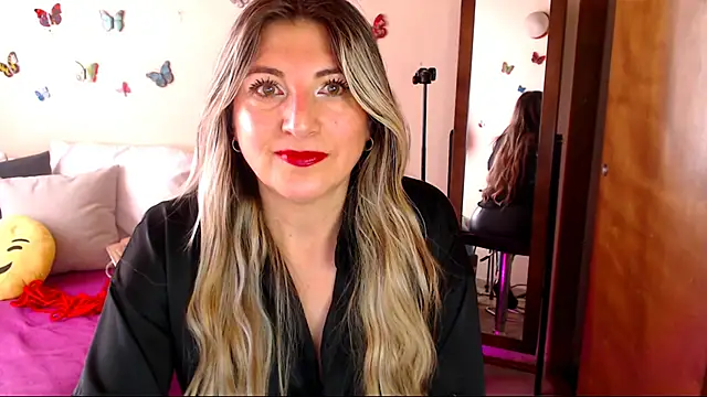 Jolie-Mature online show from 6, 3, 2026