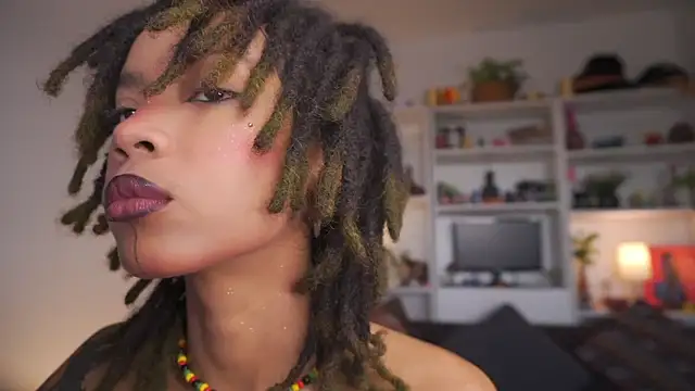 Snapshot of Cooper-Reds chatting on 10, 4, 2026 Cooper-Reds online show from 10, 4, 2026