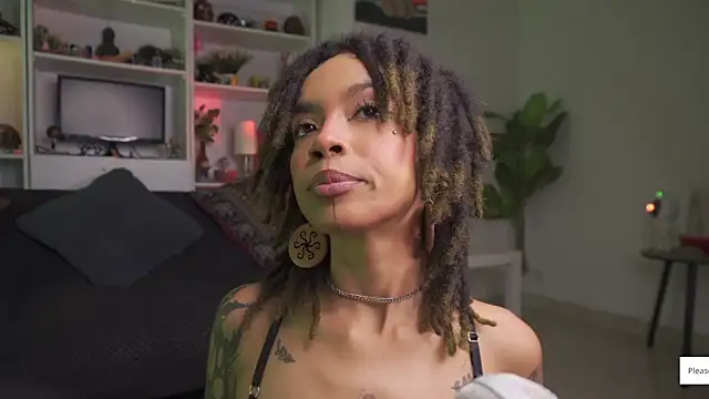 Snapshot of Cooper-Reds chatting on 14, 4, 2026 Cooper-Reds online show from 14, 4, 2026