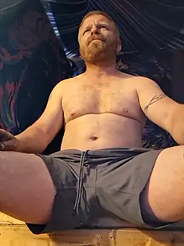 Snapshot of cockycummer chatting on 17, 4, 2026 cockycummer online show from 17, 4, 2026