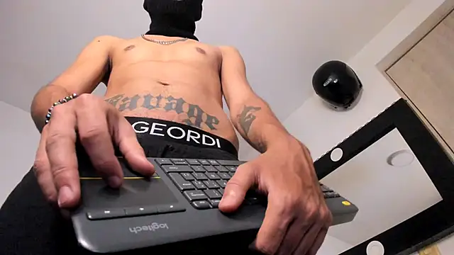 Snapshot of Samuel_Suarez chatting on 13, 3, 2026 Samuel Suarez online show from 13, 3, 2026