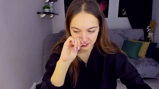 Snapshot of KristinaLoison chatting on 7, 12, 2024 KristinaLoison online show from 7, 12, 2024