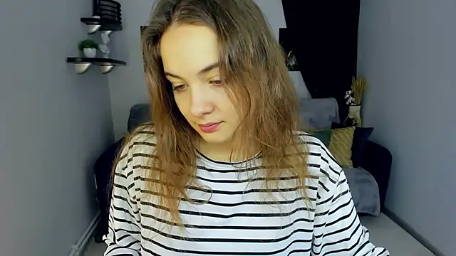 Snapshot of KristinaLoison chatting on 17, 12, 2024 KristinaLoison online show from 17, 12, 2024