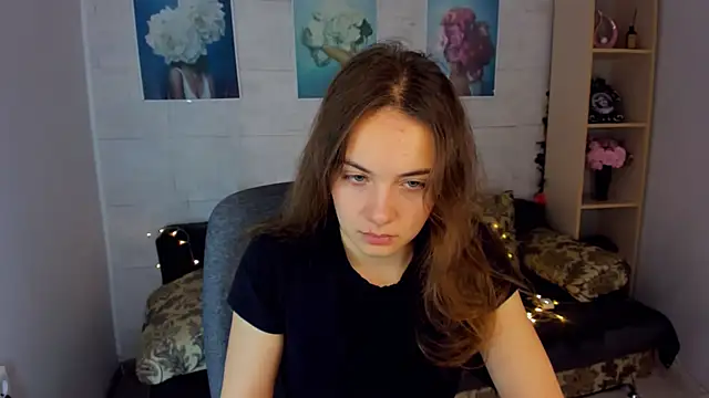 Snapshot of KristinaLoison chatting on 27, 1, 2025 KristinaLoison online show from 27, 1, 2025