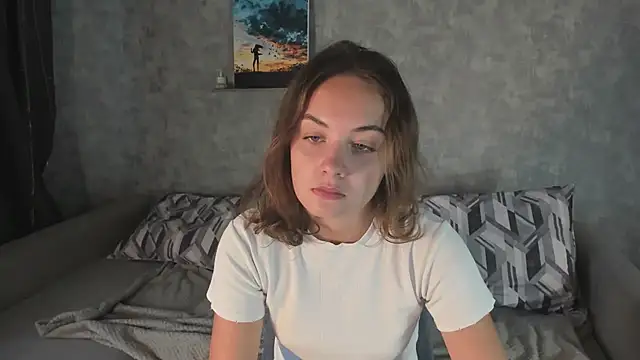 Snapshot of KristinaLoison chatting on 5, 10, 2025 KristinaLoison online show from 5, 10, 2025