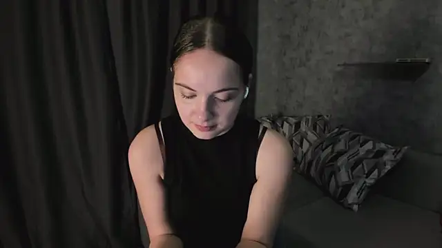 Snapshot of KristinaLoison chatting on 22, 4, 2026 KristinaLoison online show from 22, 4, 2026