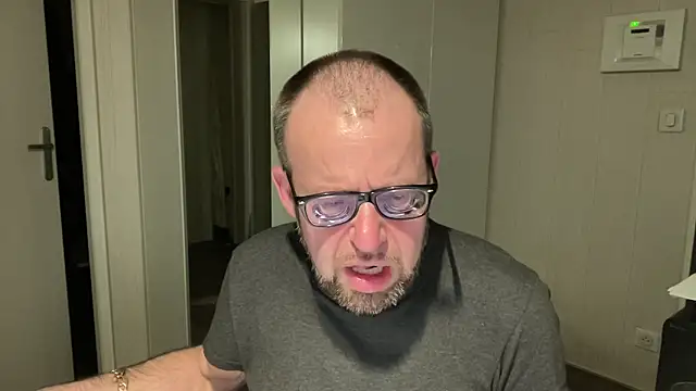 FABIOGLASSES online show from 17, 4, 2026