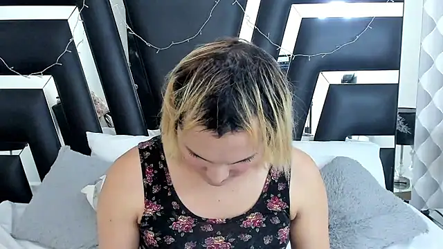 Snapshot of katya_kozlov chatting on 2, 3, 2025 katya kozlov online show from 2, 3, 2025