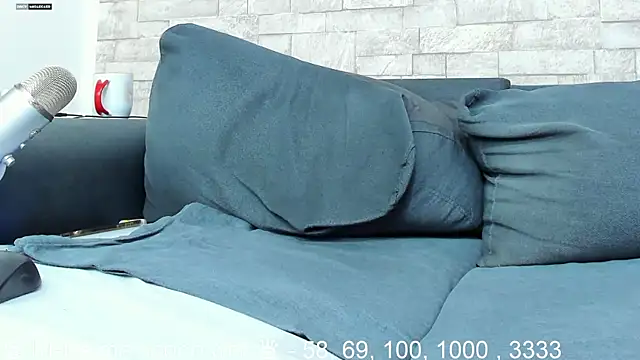 nefirtiti online show from 19, 2, 2025