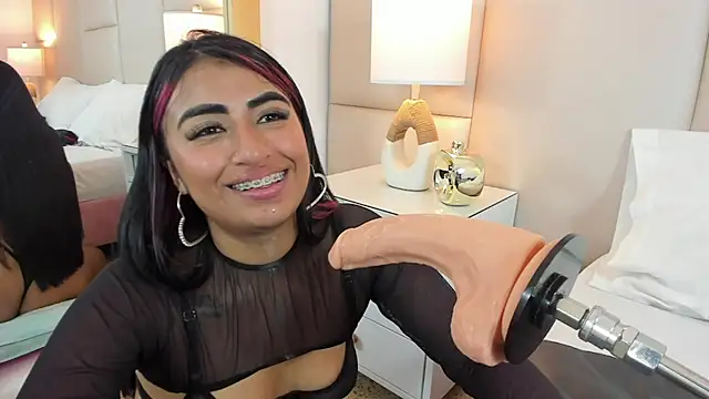 Snapshot of AntoniaRoss_ chatting on 22, 2, 2025 AntoniaRoss online show from 22, 2, 2025