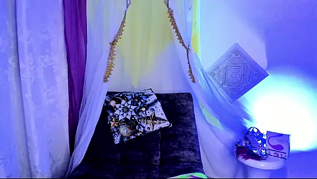 Snapshot of sophiaamethystt chatting on 16, 3, 2025 sophiaamethystt online show from 16, 3, 2025