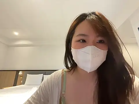 Onee-Chew online show from 25, 6, 2026
