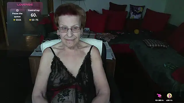 HeisseomaOriginal online show from 19, 10, 2025