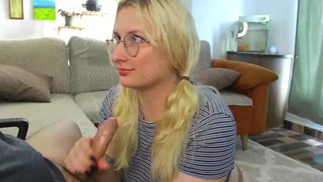 Snapshot of andycherry_secrets_ chatting on 19, 5, 2026 andycherry secrets online show from 19, 5, 2026