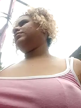 ValeriaSantos- online show from 5, 1, 2025