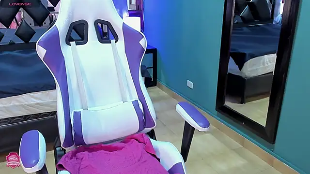 Linda4Petite online show from 7, 3, 2025