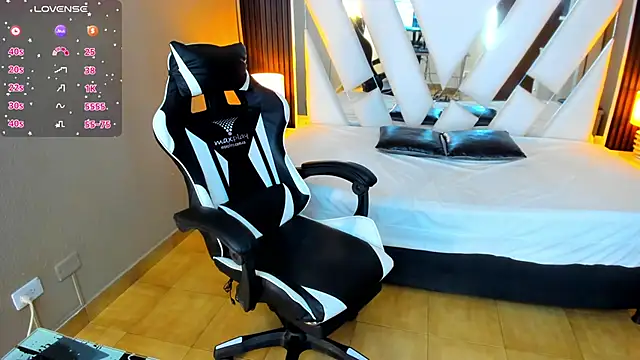 Linda4Petite online show from 4, 10, 2025