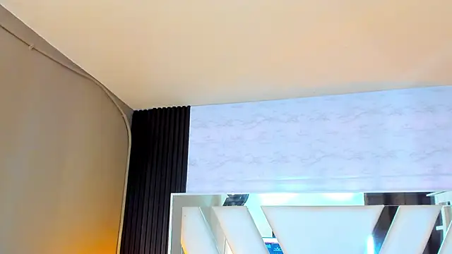 Linda4Petite online show from 18, 11, 2025