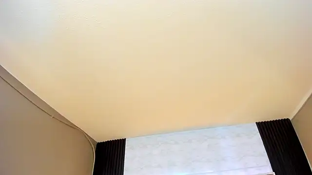 Linda4Petite online show from 26, 11, 2025