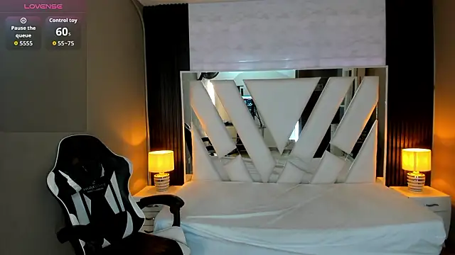 Snapshot of Linda4Petite chatting on 14, 3, 2026 Linda4Petite online show from 14, 3, 2026