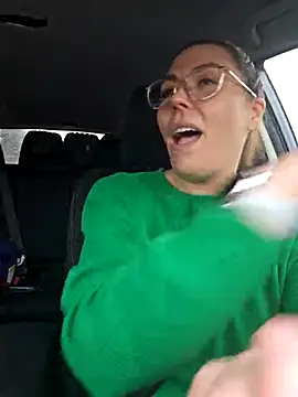 Ellie-L-Elizabeth online show from 16, 3, 2025