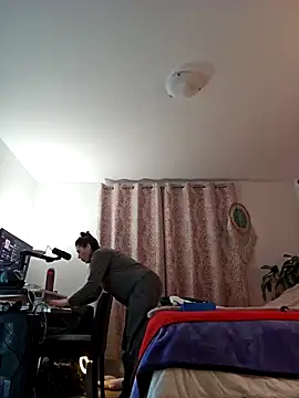 Ellie-L-Elizabeth online show from 10, 2, 2026