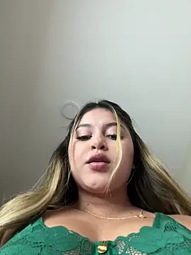 lunablossom  online show from 14, 11, 2025