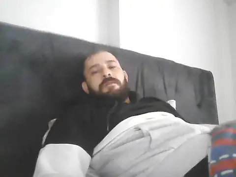 NiiiRvaNaa online show from 13, 11, 2025