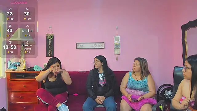 lesbiancuple online show from 12, 11, 2025