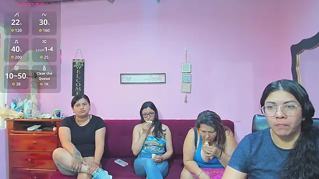 lesbiancuple online show from 13, 11, 2025