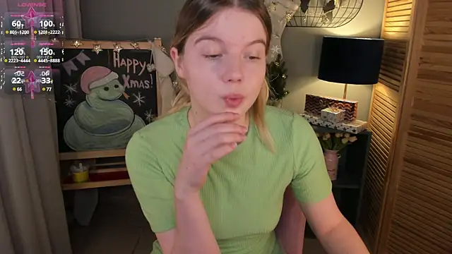 Snapshot of ohmyJuliet chatting on 5, 12, 2024 ohmyJuliet online show from 5, 12, 2024