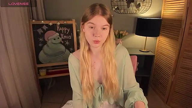 Snapshot of ohmyJuliet chatting on 22, 1, 2025 ohmyJuliet online show from 22, 1, 2025