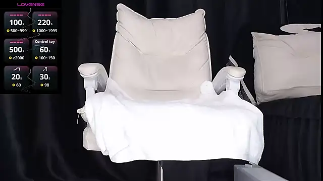 qianqian  online show from 25, 11, 2025