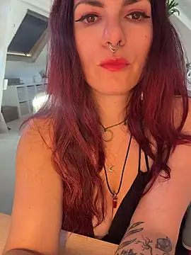 LunaMoongirl online show from 6, 7, 2026