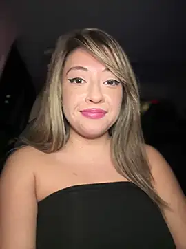 Snapshot of AriannaPena chatting on 10, 1, 2025 AriannaPena online show from 10, 1, 2025