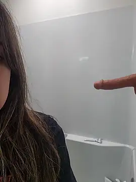 Snapshot of AriannaPena chatting on 10, 3, 2025 AriannaPena online show from 10, 3, 2025