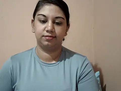 Snapshot of bellachow10 chatting on 1, 4, 2026 bellachow10 online show from 1, 4, 2026