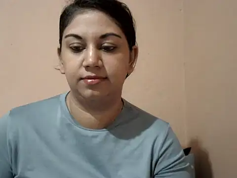 Snapshot of bellachow10 chatting on 17, 4, 2026 bellachow10 online show from 17, 4, 2026