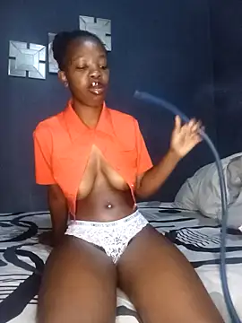 Snapshot of SheisBlacq chatting on 2, 11, 2025 SheisBlacq online show from 2, 11, 2025