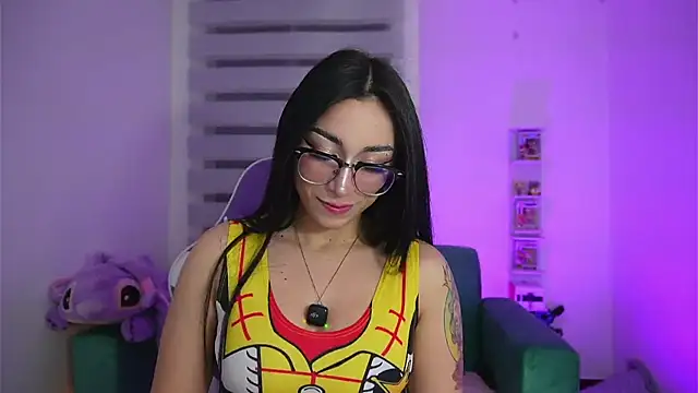 Snapshot of sophie_cute66 chatting on 28, 3, 2026 sophie cute66 online show from 28, 3, 2026